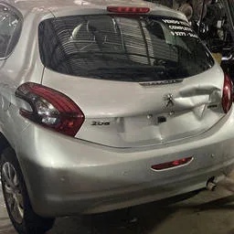 SUCATA Peugeot 208 2018 1.2 Active Flex 5p PARA RETIRADA DE PEÇAS